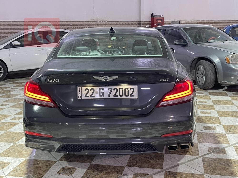 جنسس G70